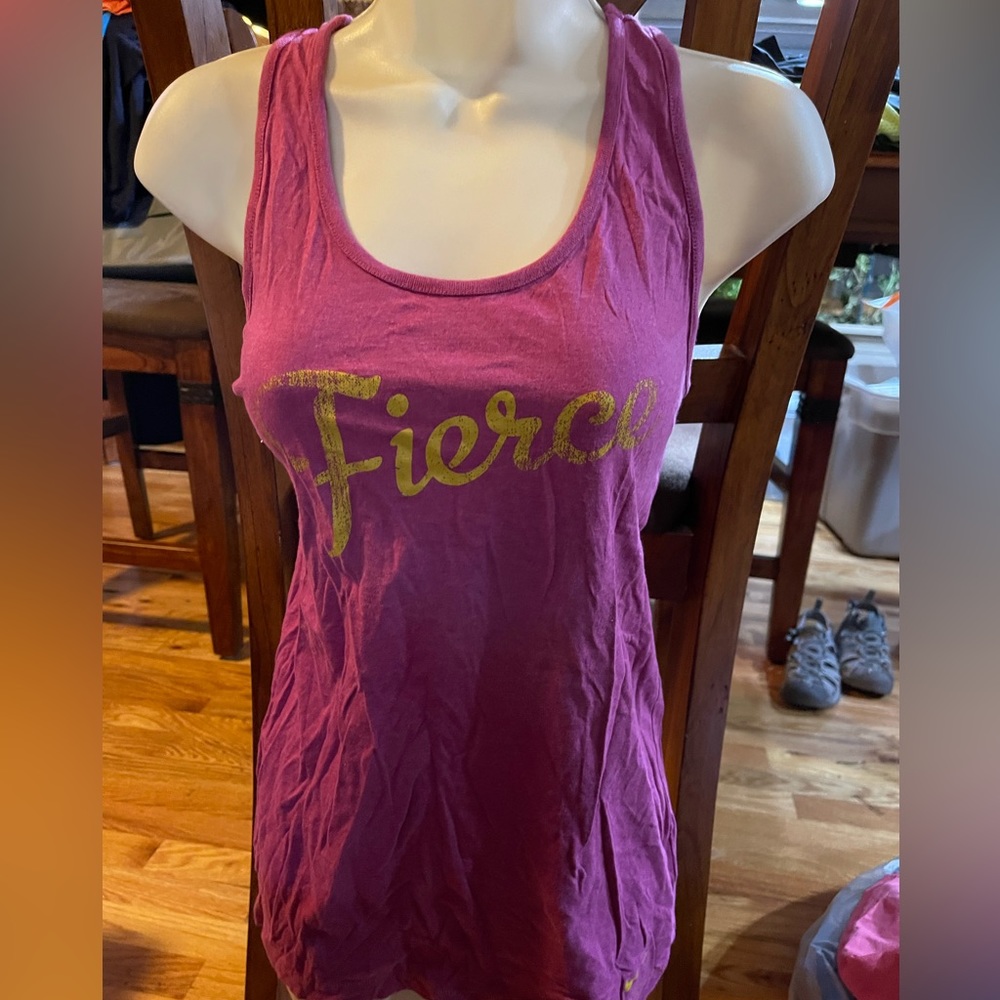 Nike drifit Fierce tank Large